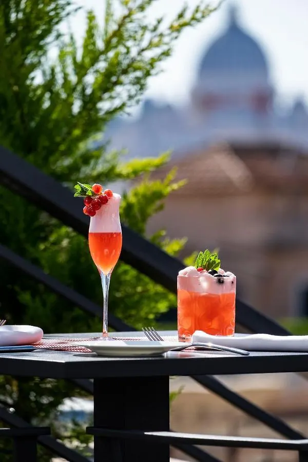 U-Visionary Roma Hotel 4*, Rome