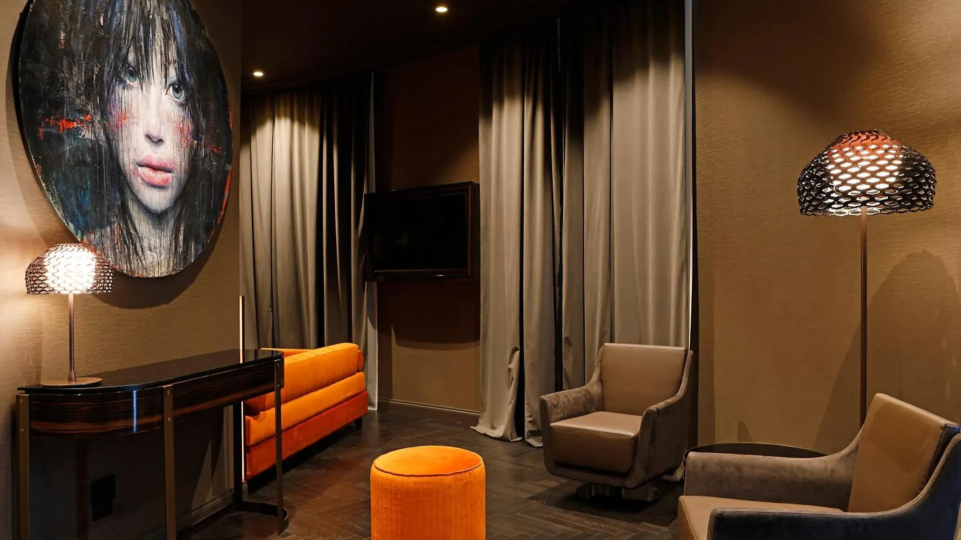 U-Visionary Roma Hotel