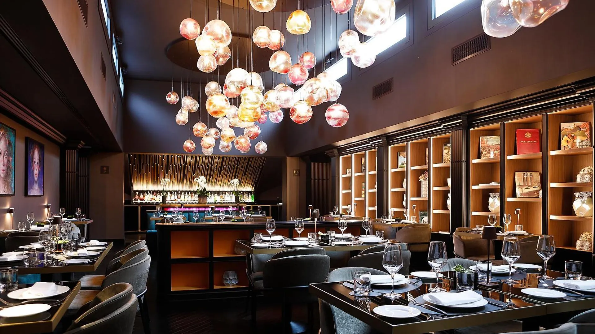 U-Visionary Roma Hotel